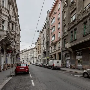 Apartamento Downtown Charm In, Budapest