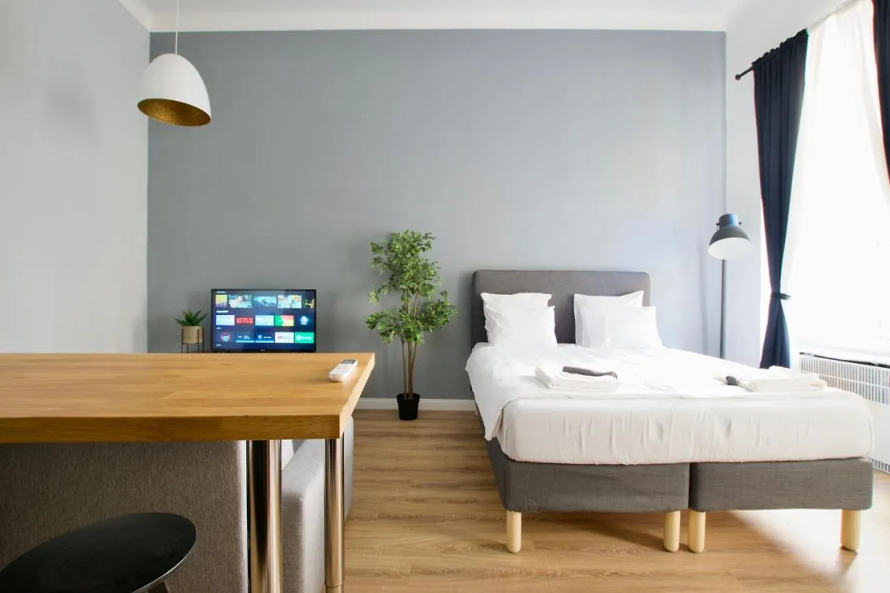 Flatiron Budapest Building - By Hi5 Apartamento
