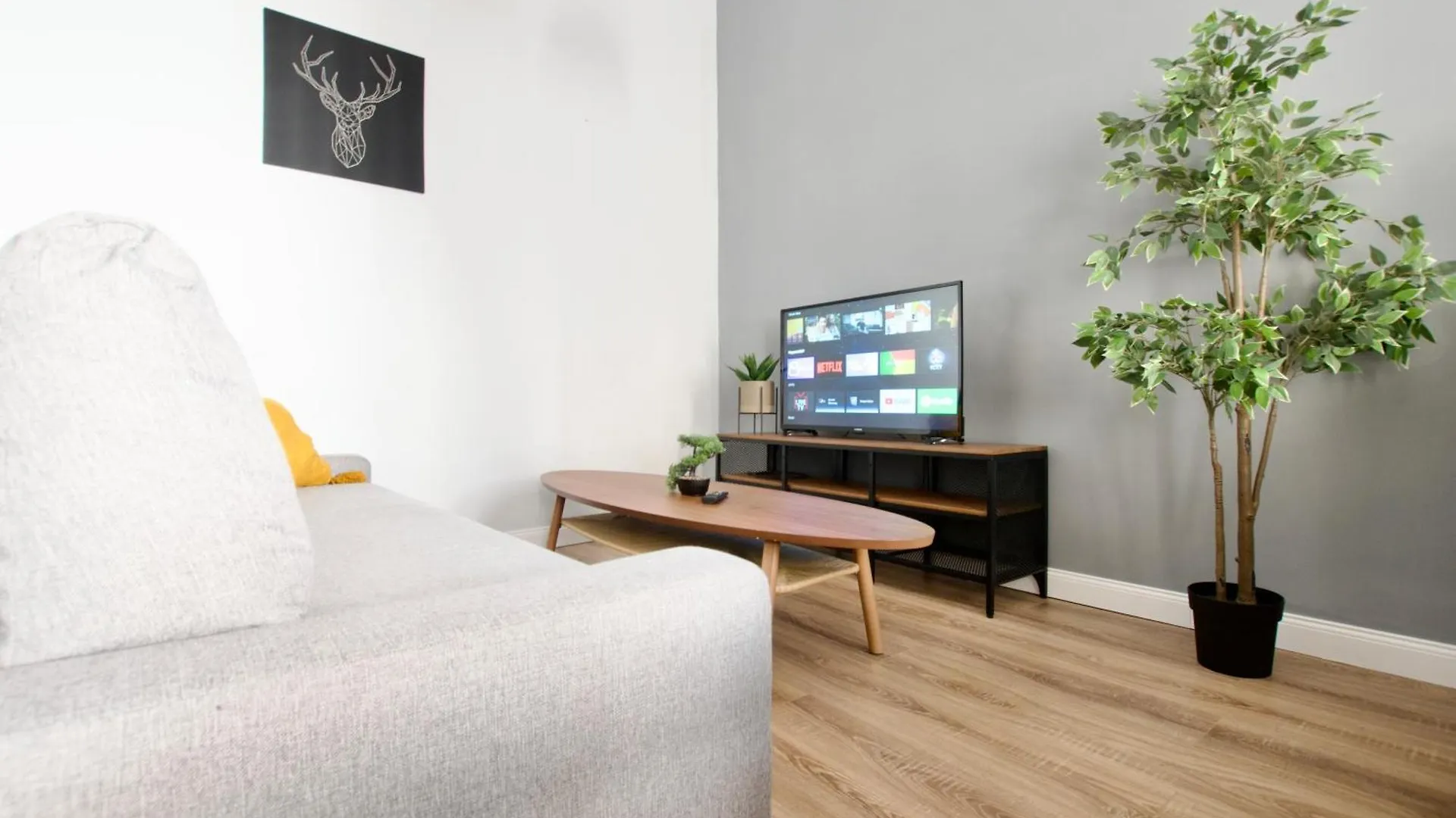 Apartamento Flatiron Budapest Building - By Hi5